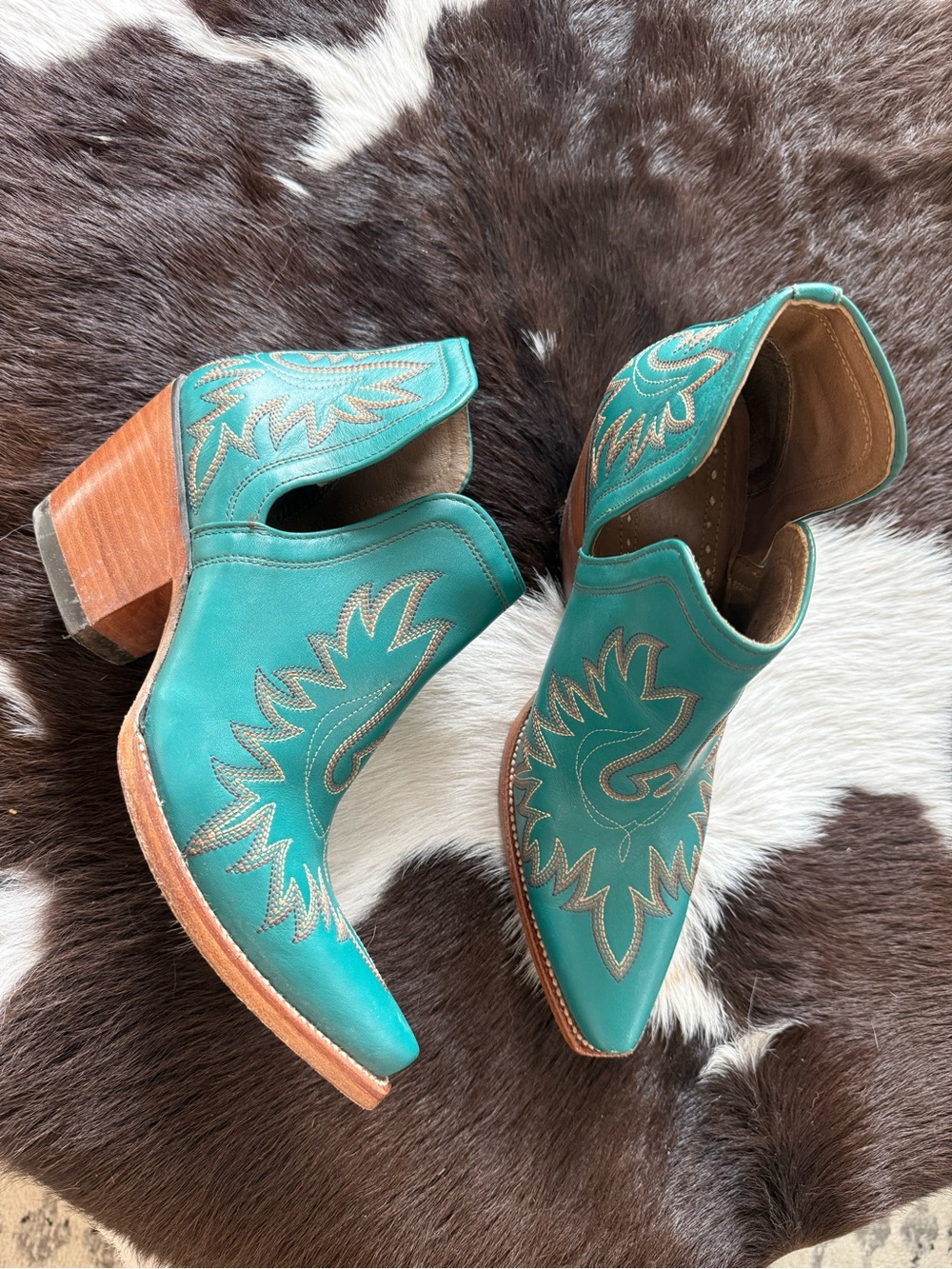 Ariat Dixon Booties Turquoise Leather Western Ankle Boots - Women - Picture 3 of 8